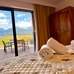 וילה Vysoke Tatry House For 27 People Isc Mlynica