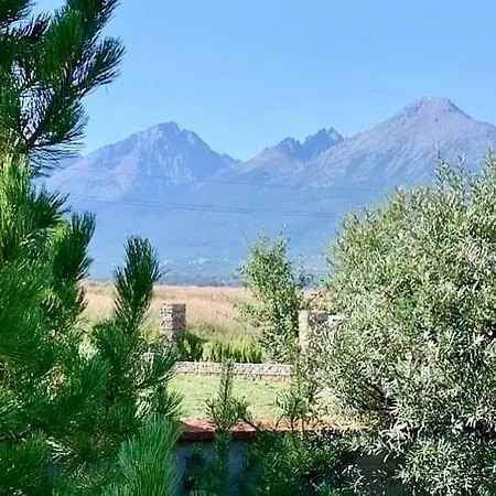Vysoke Tatry Isc For 17 People With 10 Extra Beds * Mlynica