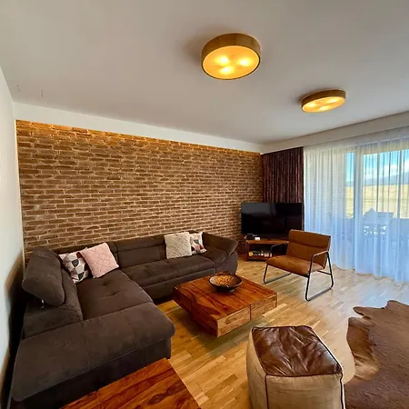 Villa Vysoke Tatry Isc For 17 People With 10 Extra Beds