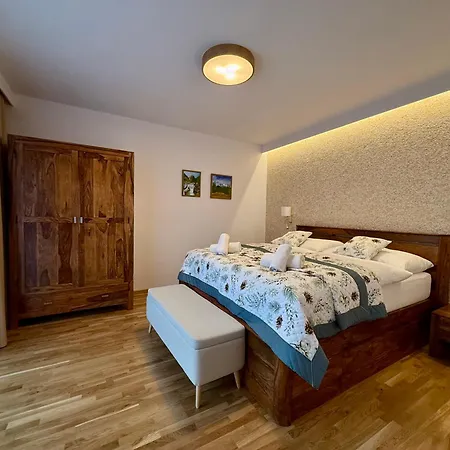 Vysoke Tatry Isc For 17 People With 10 Extra Beds Mlynica