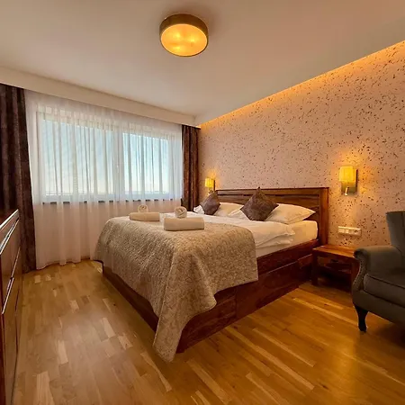 Vysoke Tatry Isc For 17 People With 10 Extra Beds * Mlynica