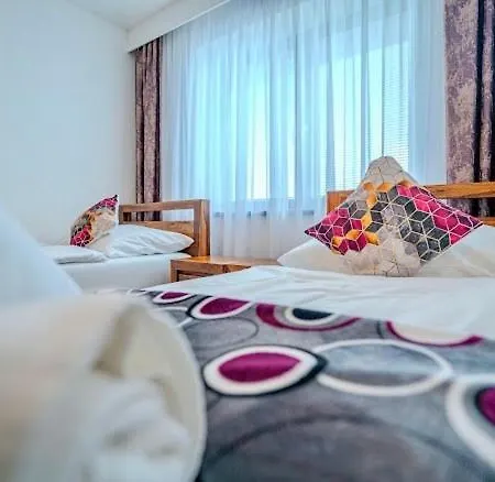 别墅 Vysoke Tatry House For 27 People Isc